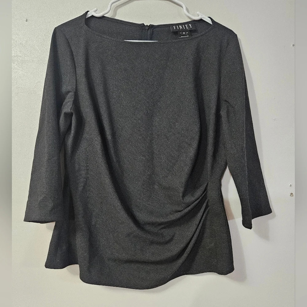 Finity womens gray ruched side blouse!
